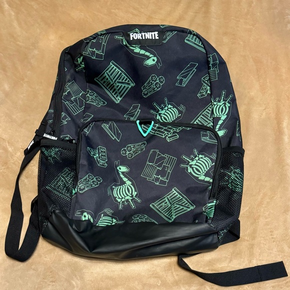 2021 Fortnite Amplify Backpack Loot Llama 18" Green and Black - Picture 1 of 9